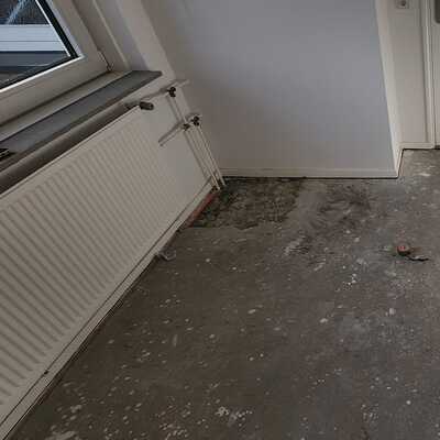 twee kamers vloer egaliseren